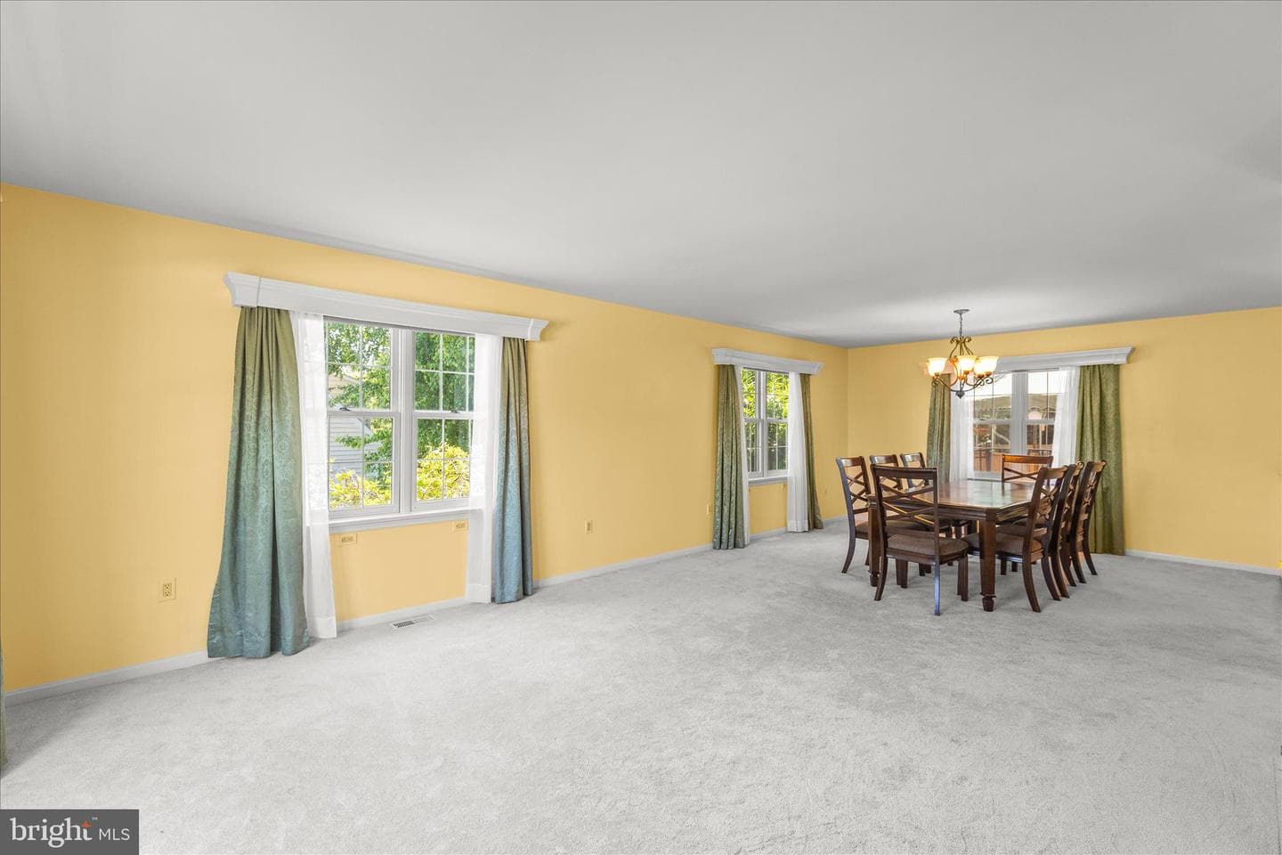 660 Woodside Road photo 12