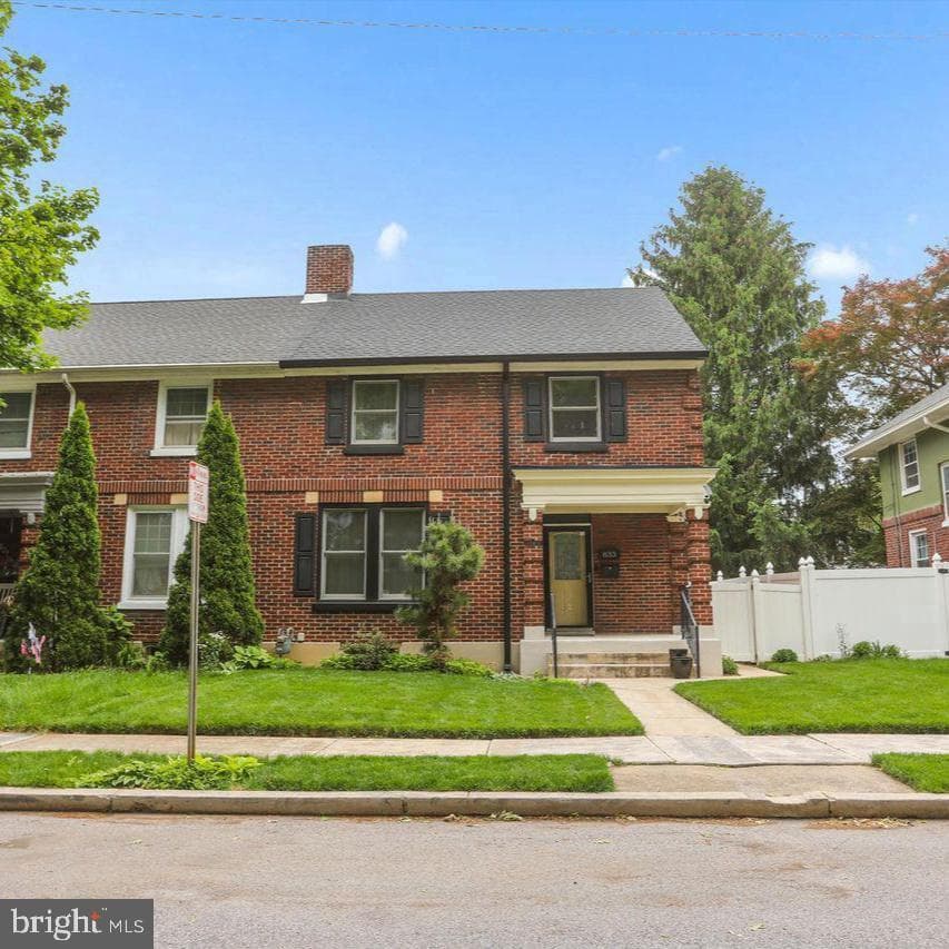 833 Arlington Road