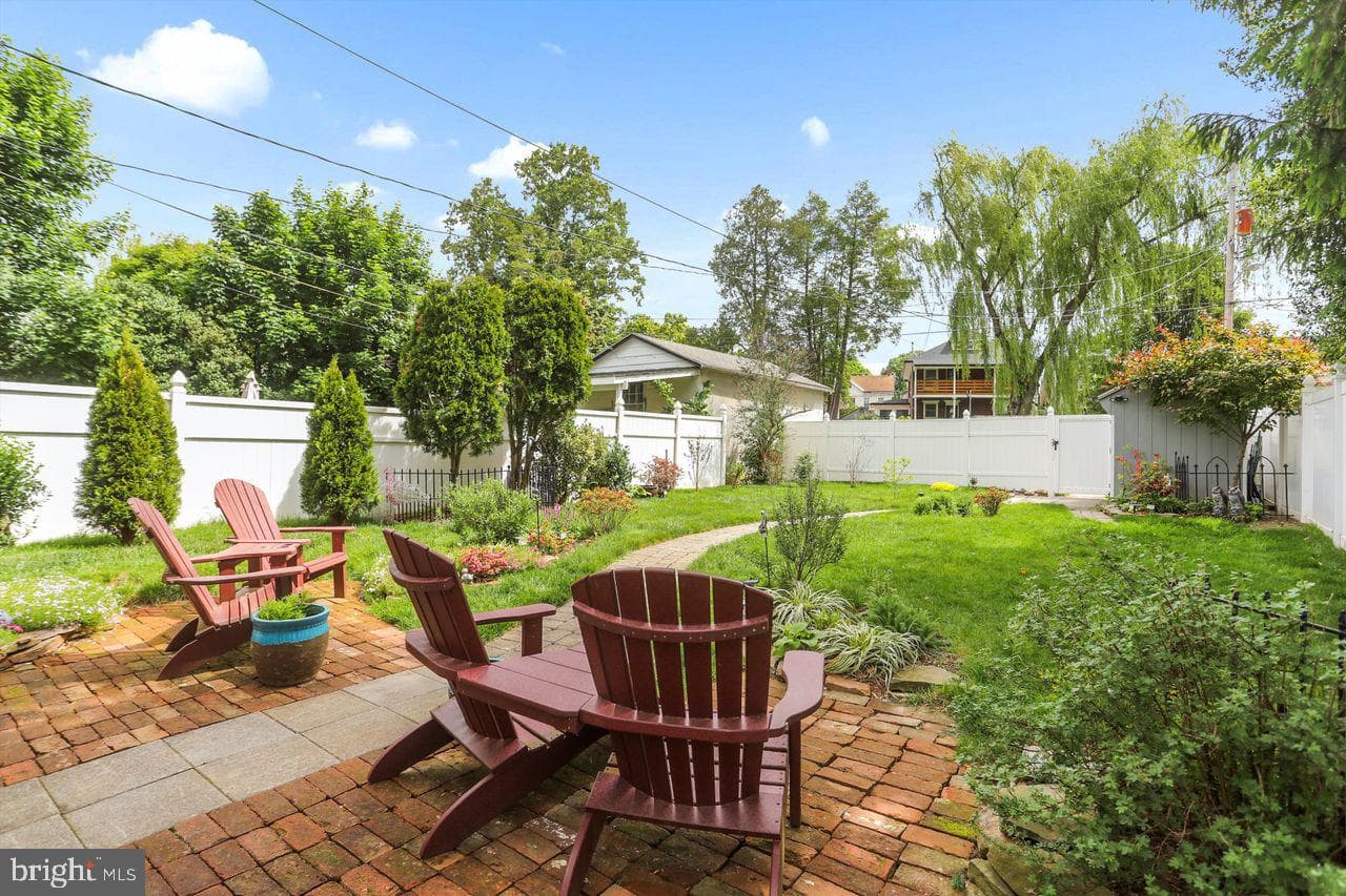833 Arlington Road photo 23
