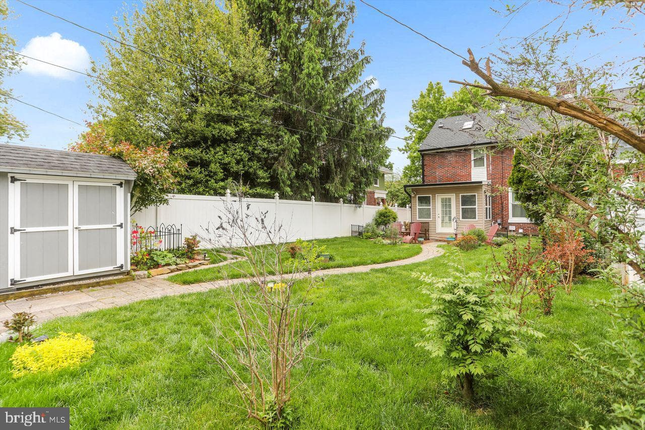 833 Arlington Road photo 25