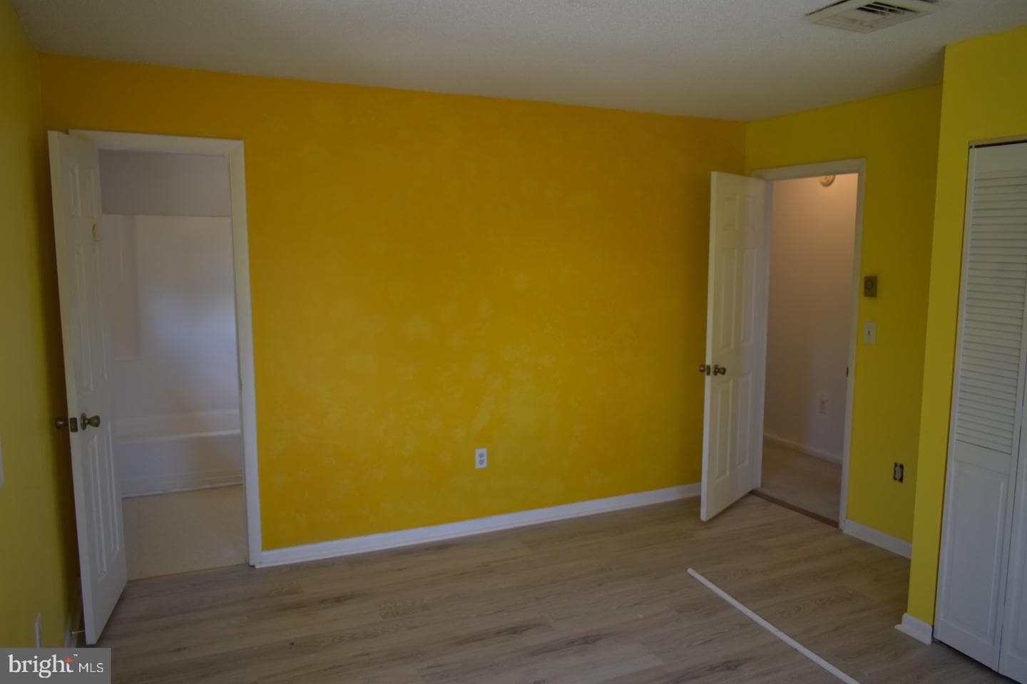 15 Southcrest Road photo 21