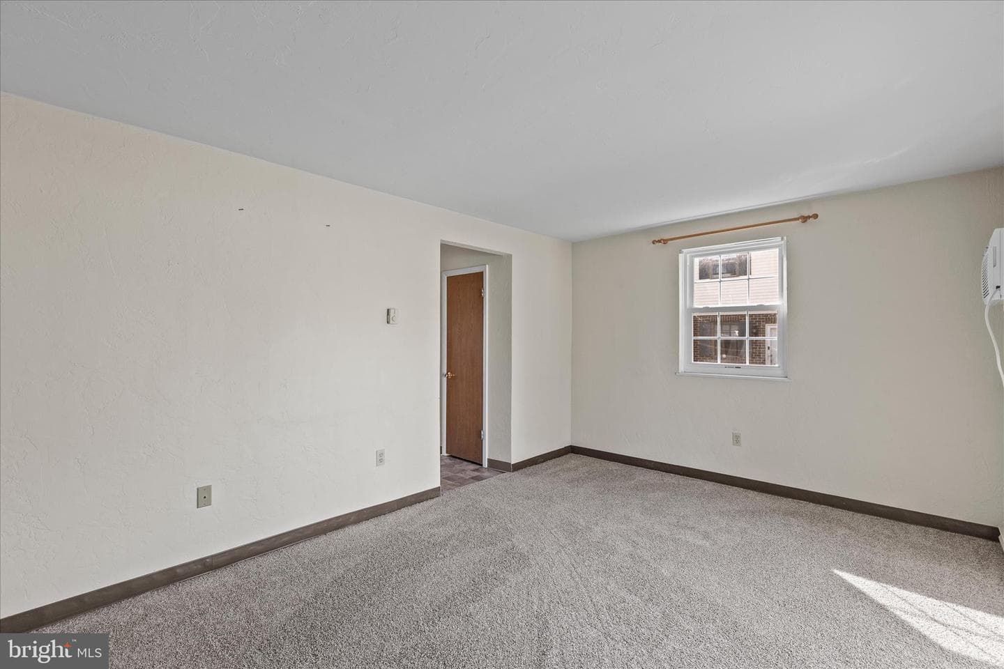 1747 Baron Drive photo 11