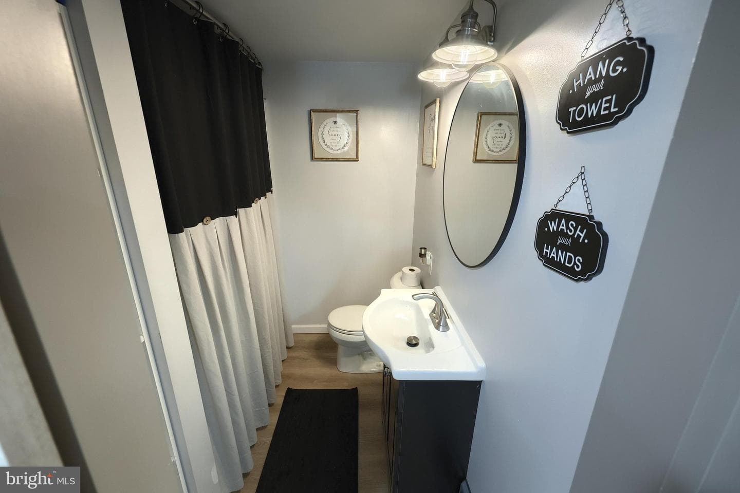 101 S Fern Avenue photo 14