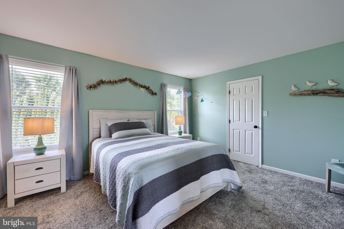 100 Surrey Lane photo 21