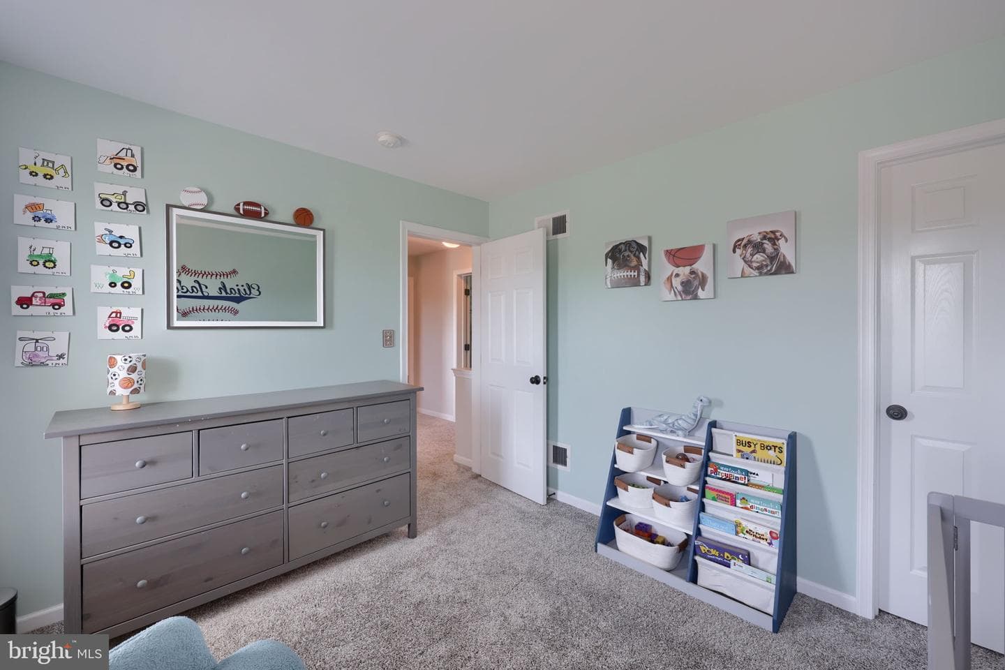 100 Surrey Lane photo 27