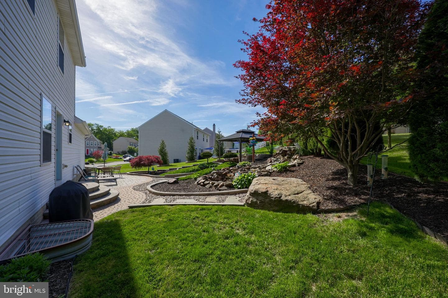 100 Surrey Lane photo 34