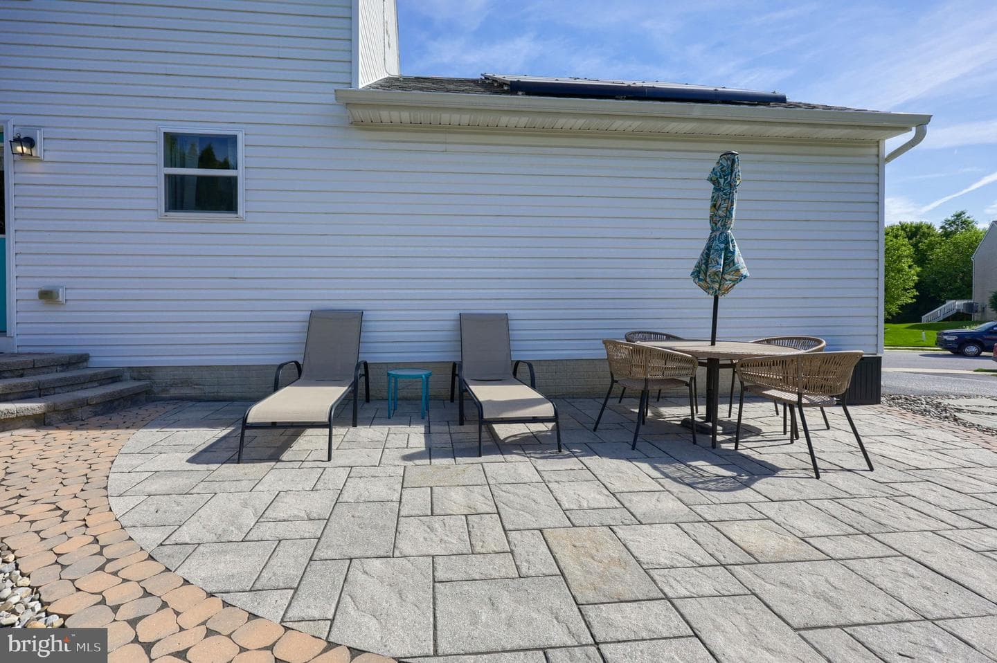 100 Surrey Lane photo 35