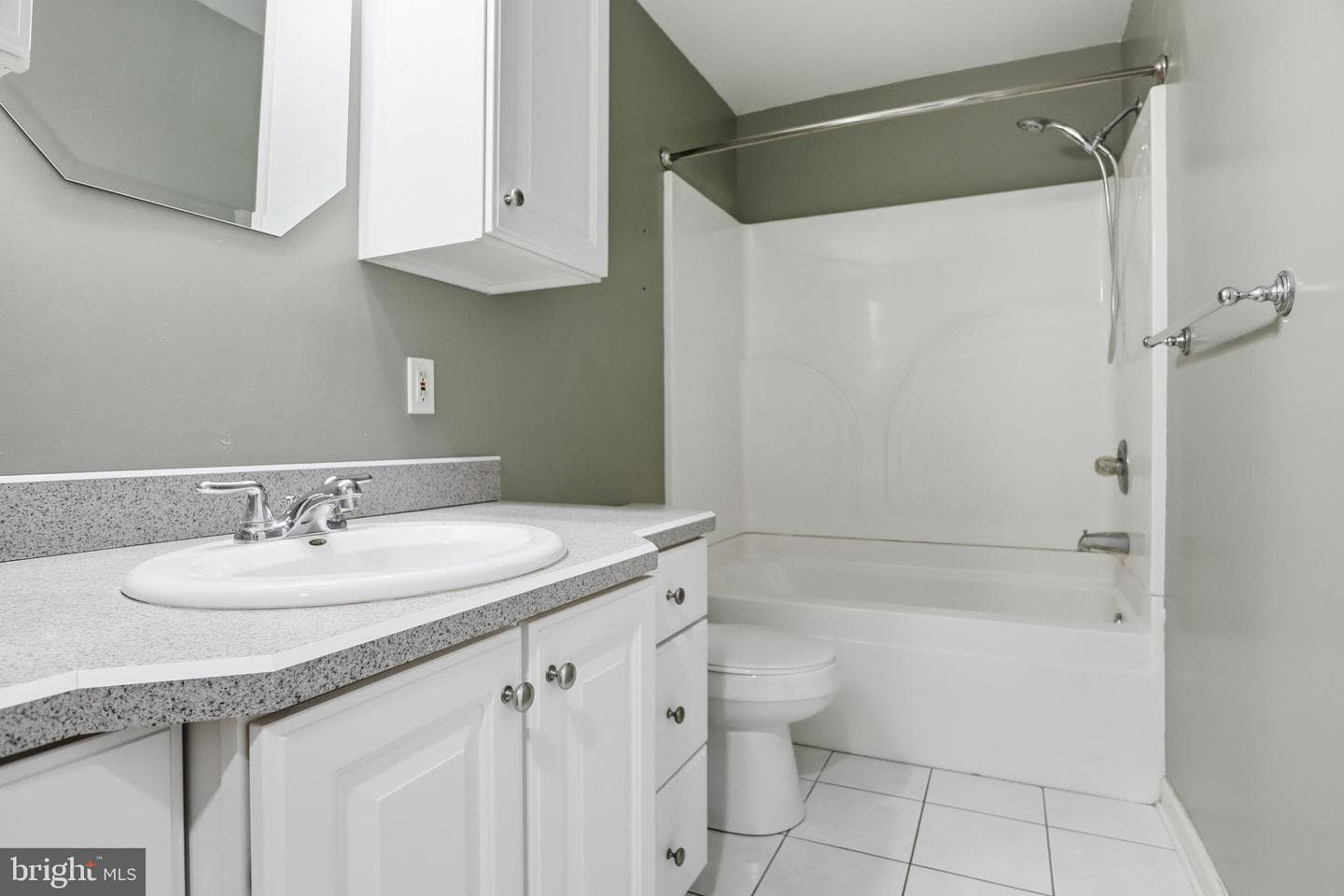 30 Hill Drive photo 23