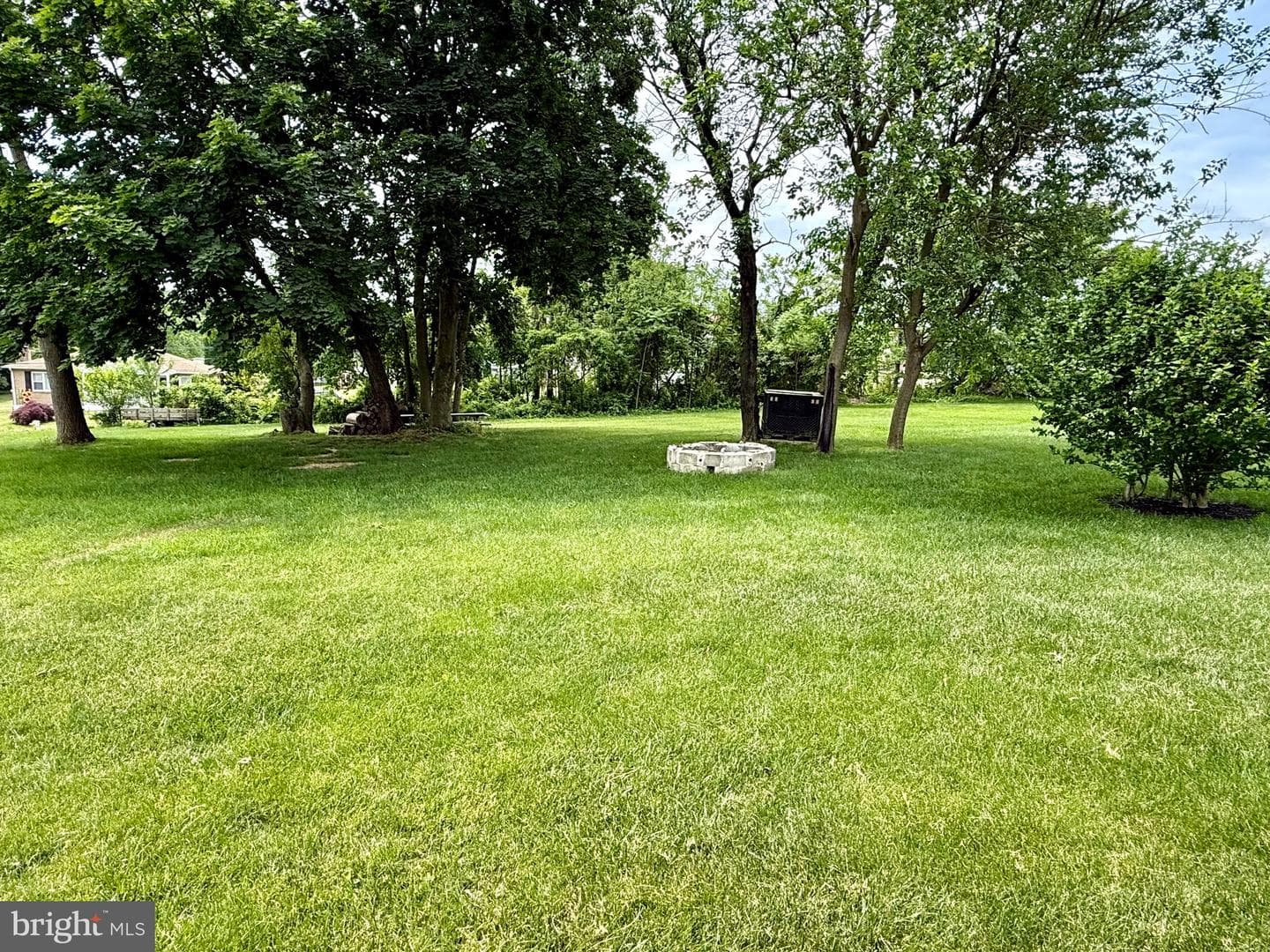744 Wise Avenue, Red Lion