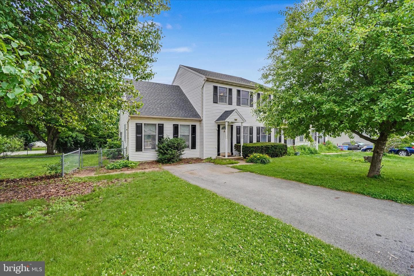 37 Steeple Avenue photo 2