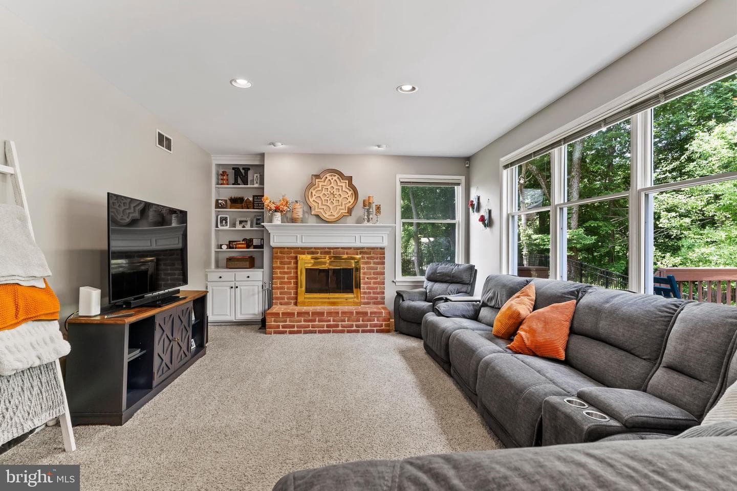 125 Foxfire photo 11