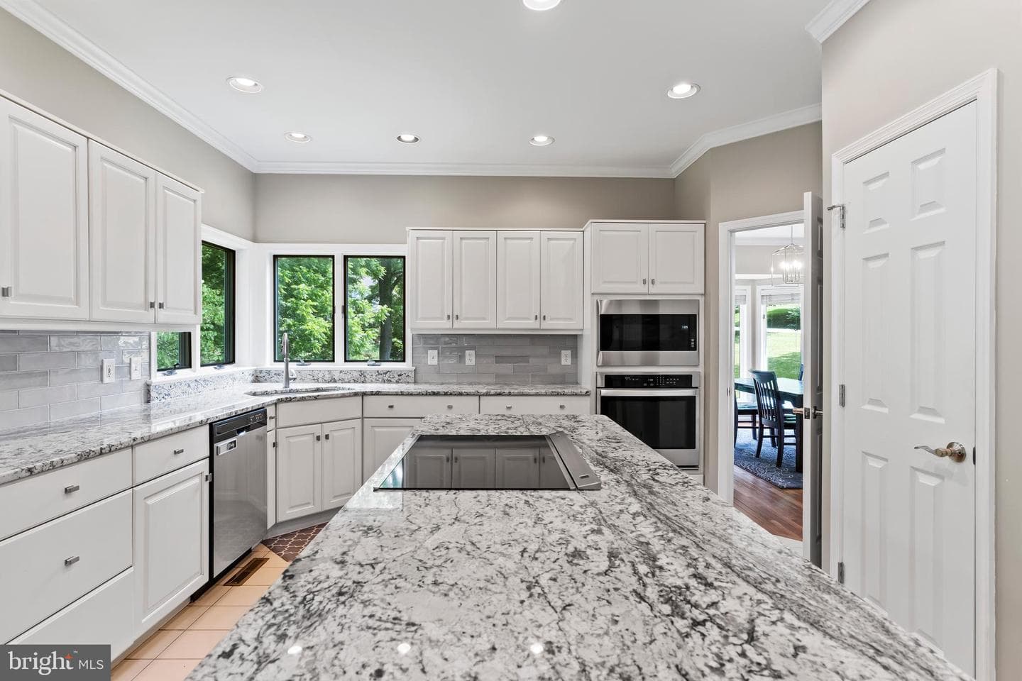 125 Foxfire photo 6