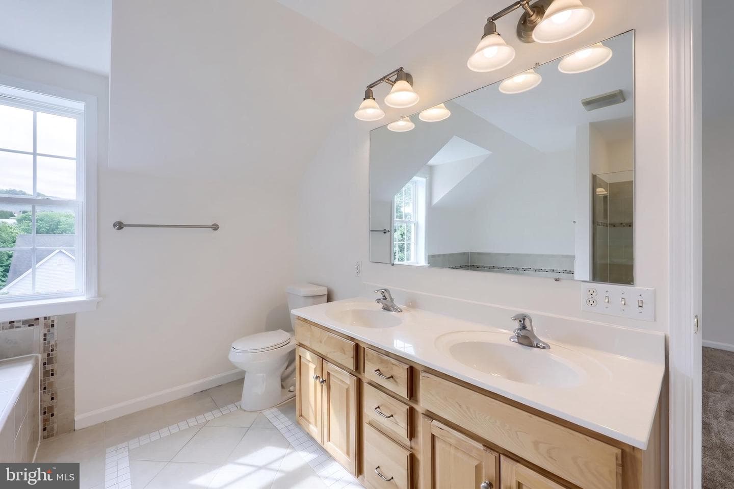 21 Eagleton Drive photo 17