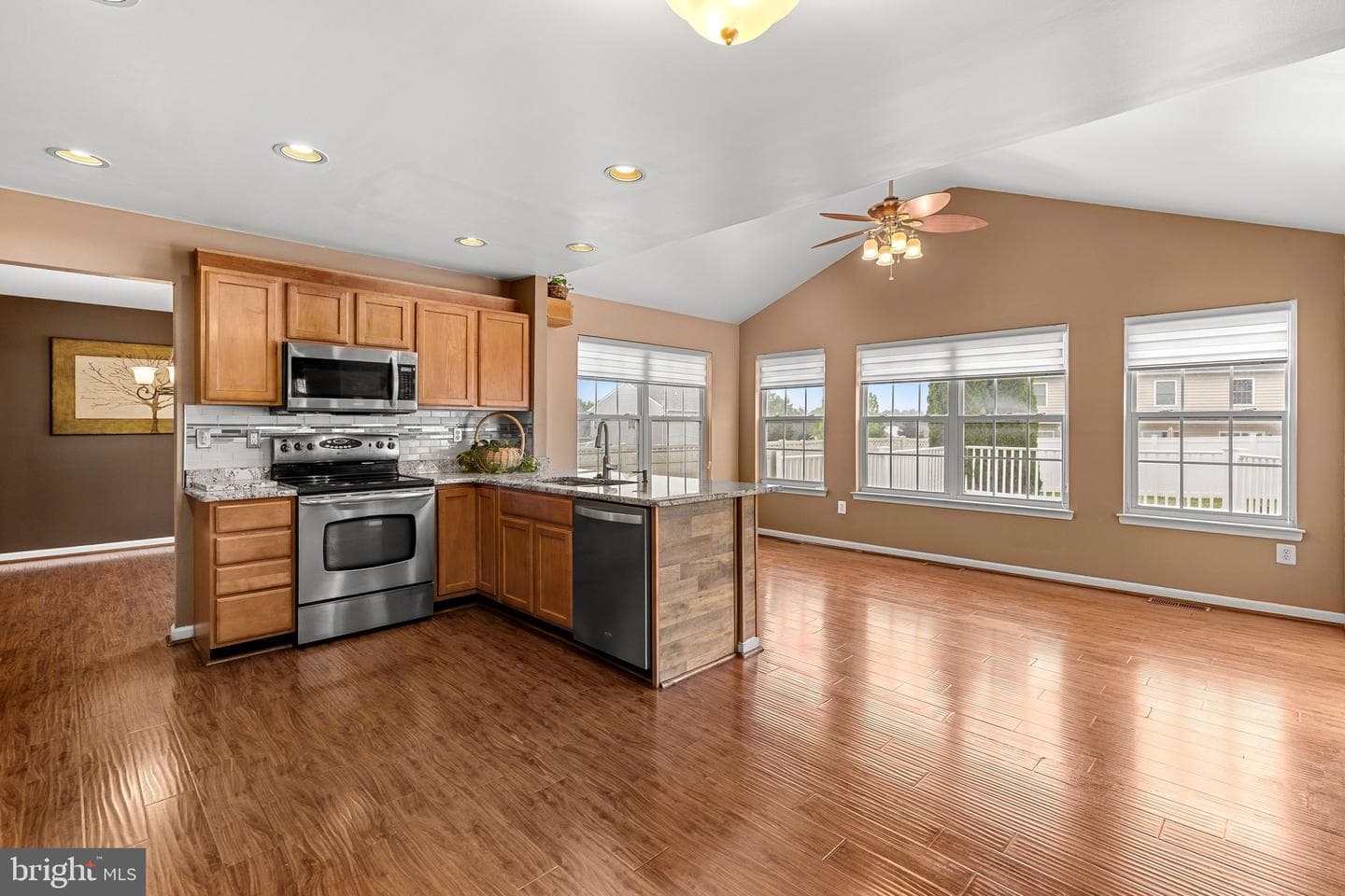 155 Hunter Creek Drive photo 14