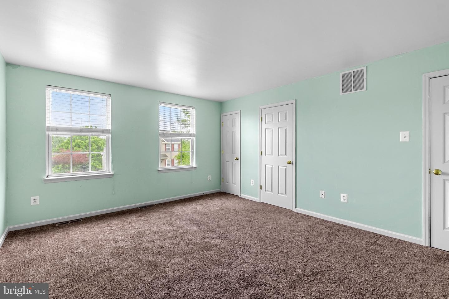 155 Hunter Creek Drive photo 22