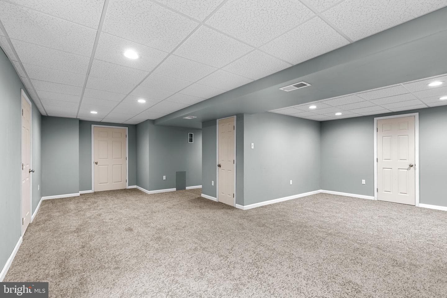 155 Hunter Creek Drive photo 32