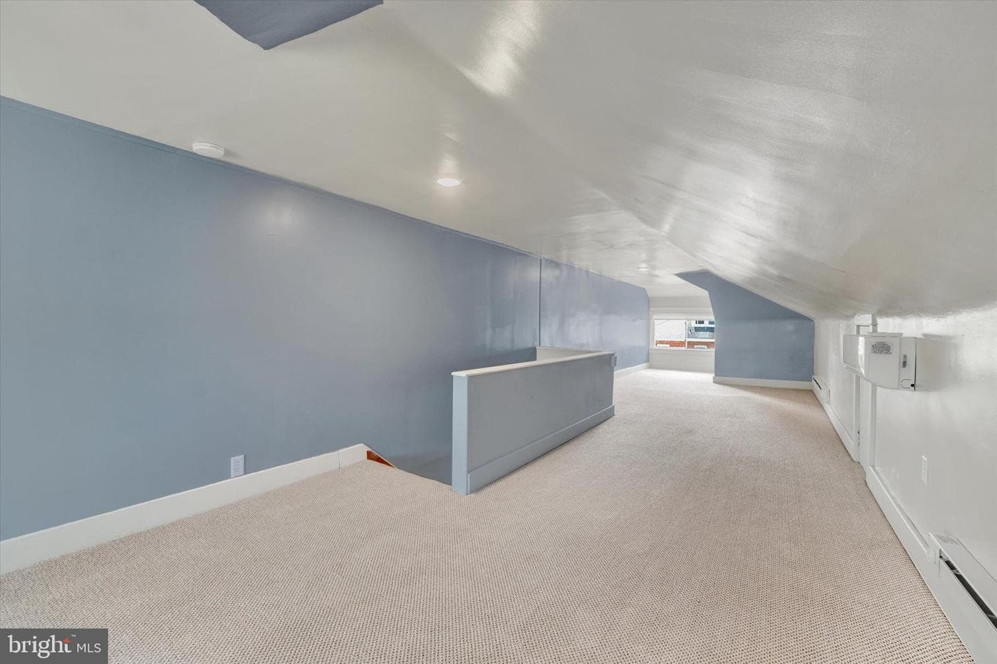 1651 W Philadelphia Street photo 20