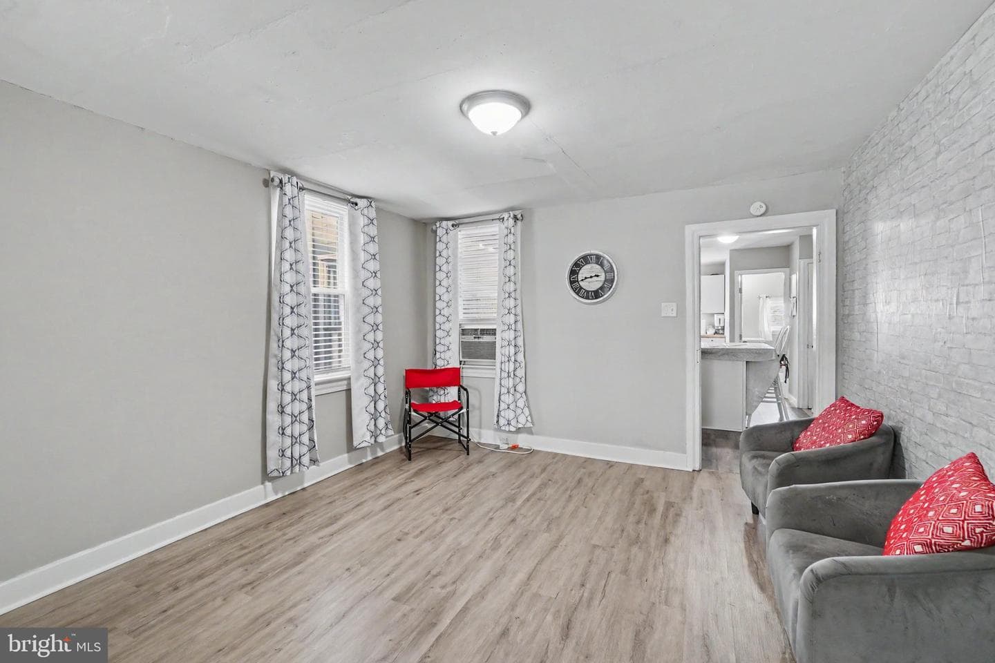 1703 Monroe Street photo 6