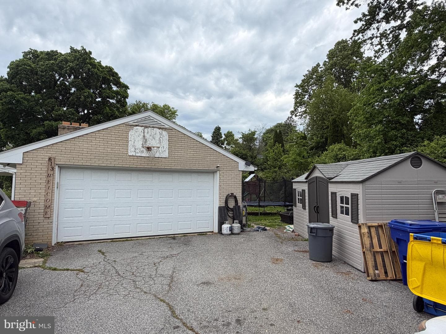 613 Chronister Street photo 4