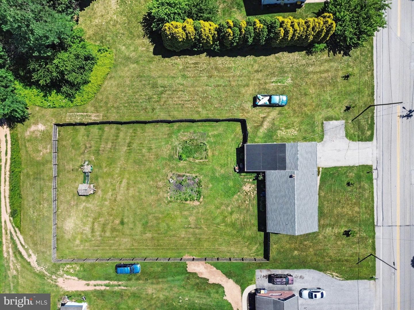 1605 Church Road photo 32