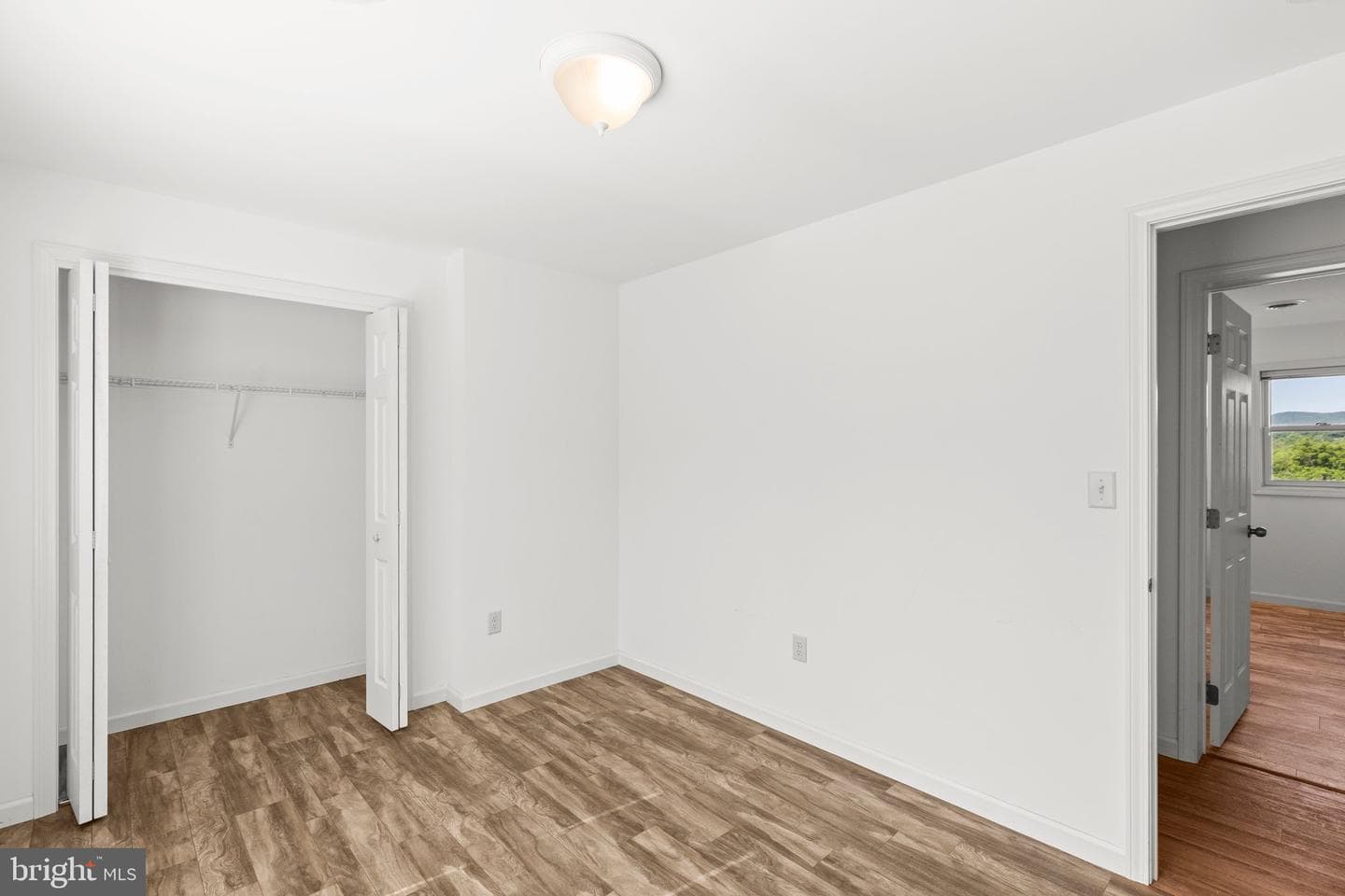 726 S Baltimore Street photo 20