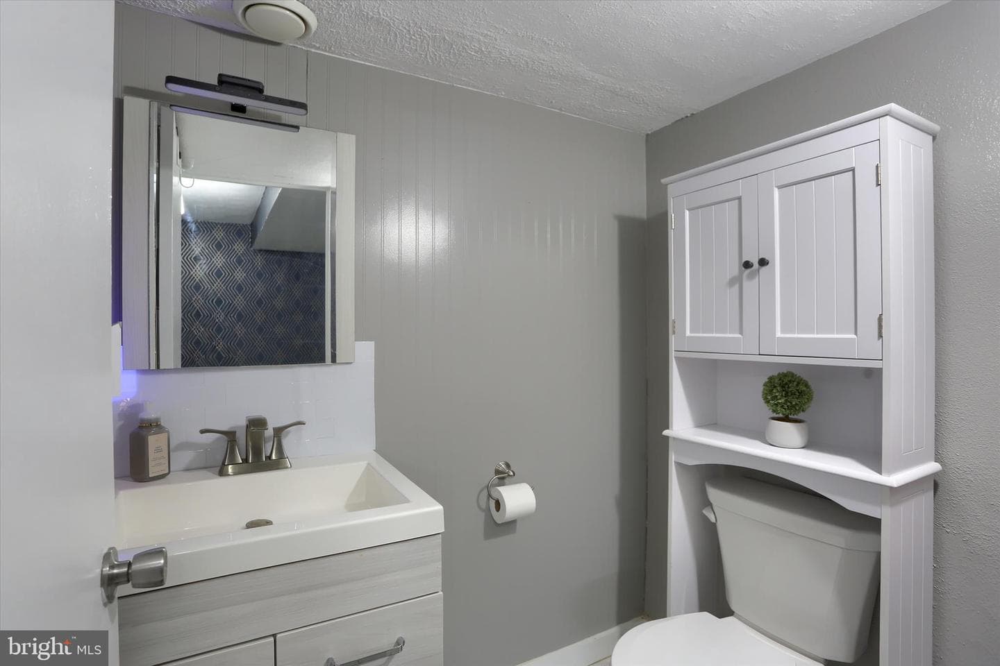 2508 Eastwood Drive photo 25