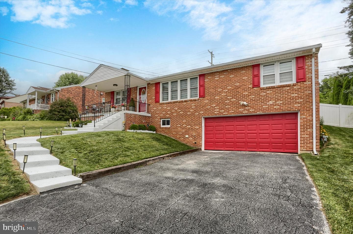 2508 Eastwood Drive photo 3