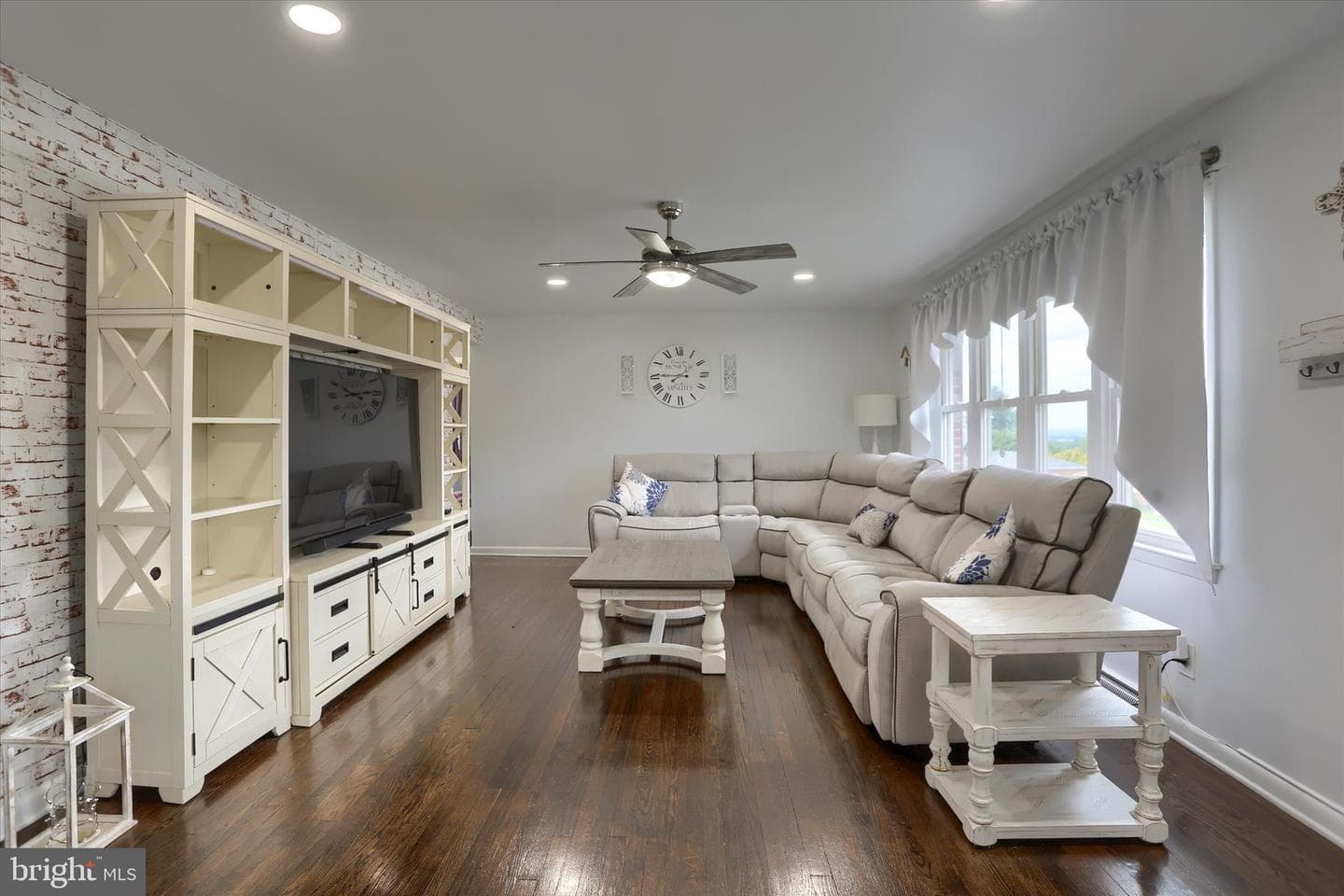 2508 Eastwood Drive photo 7
