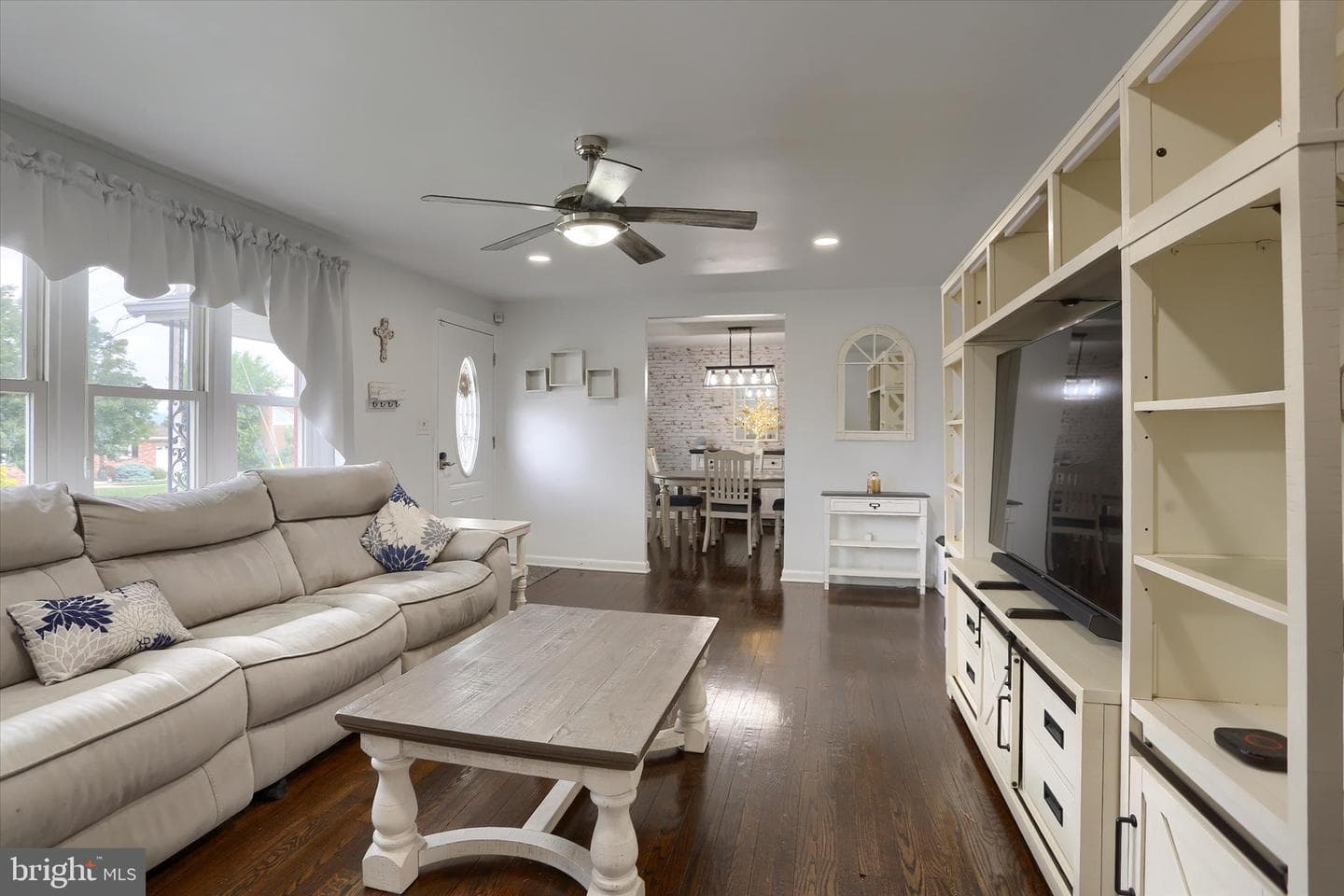 2508 Eastwood Drive photo 9