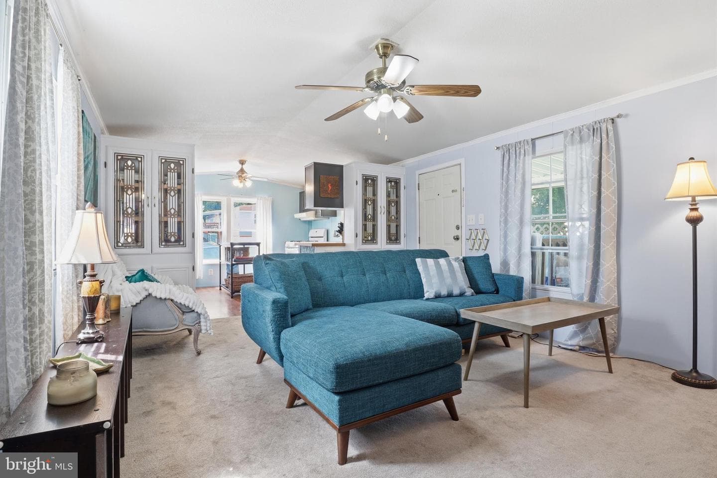 487 Capital Drive photo 5