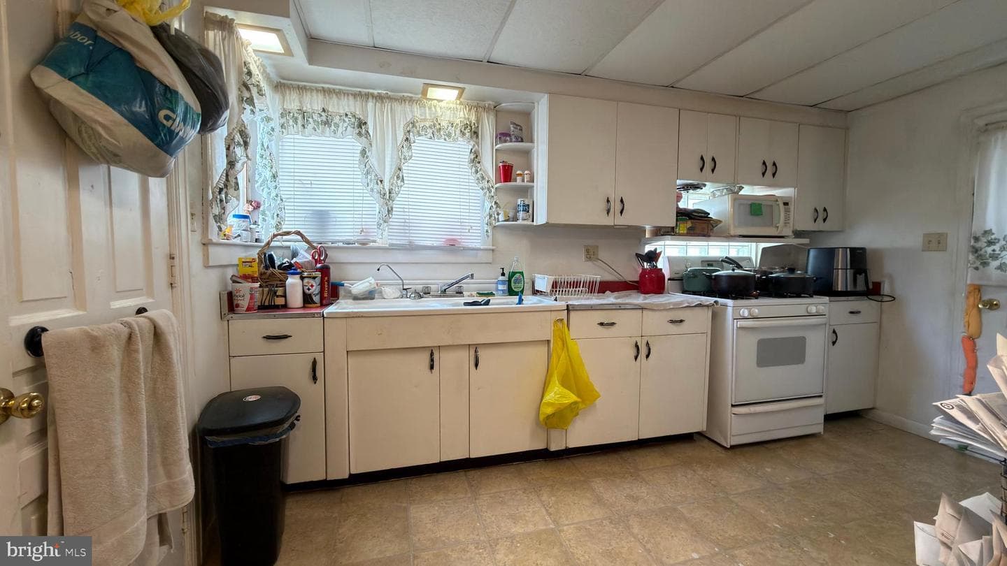 515 W Broadway photo 24