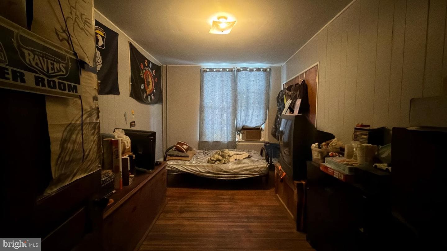 515 W Broadway photo 30
