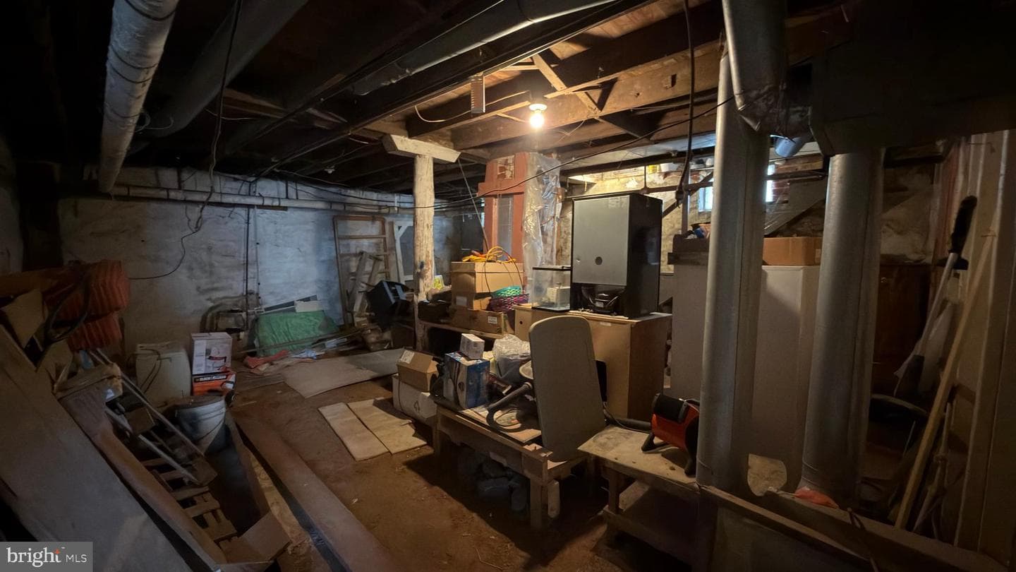 515 W Broadway photo 37