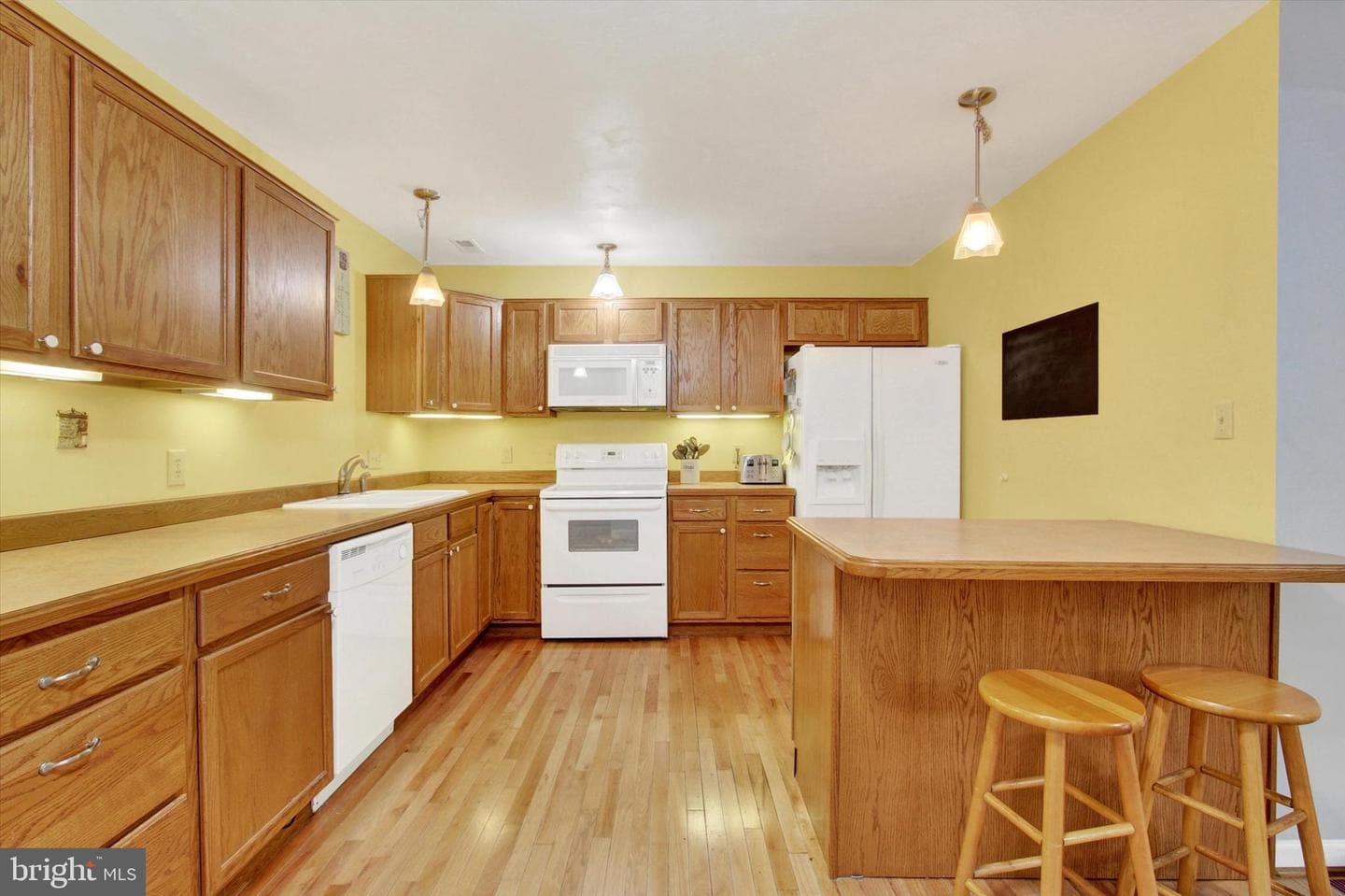 409 Springbrook Court photo 10
