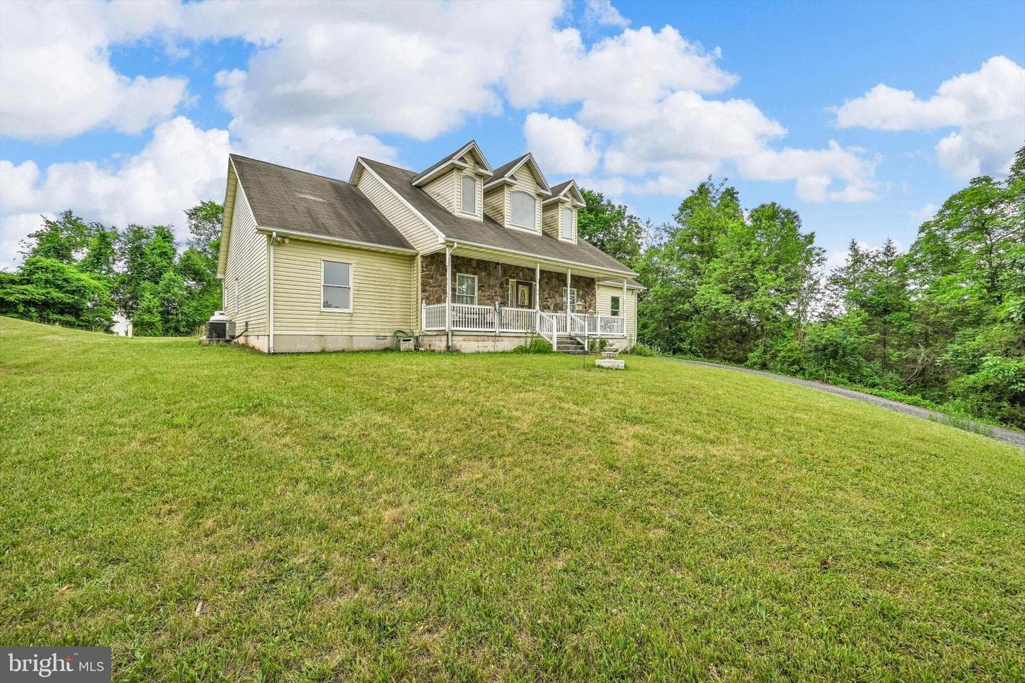 820 Heck Hill Road photo 5