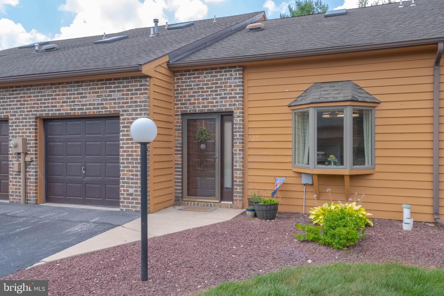 27 Westview Mnr # 27, York