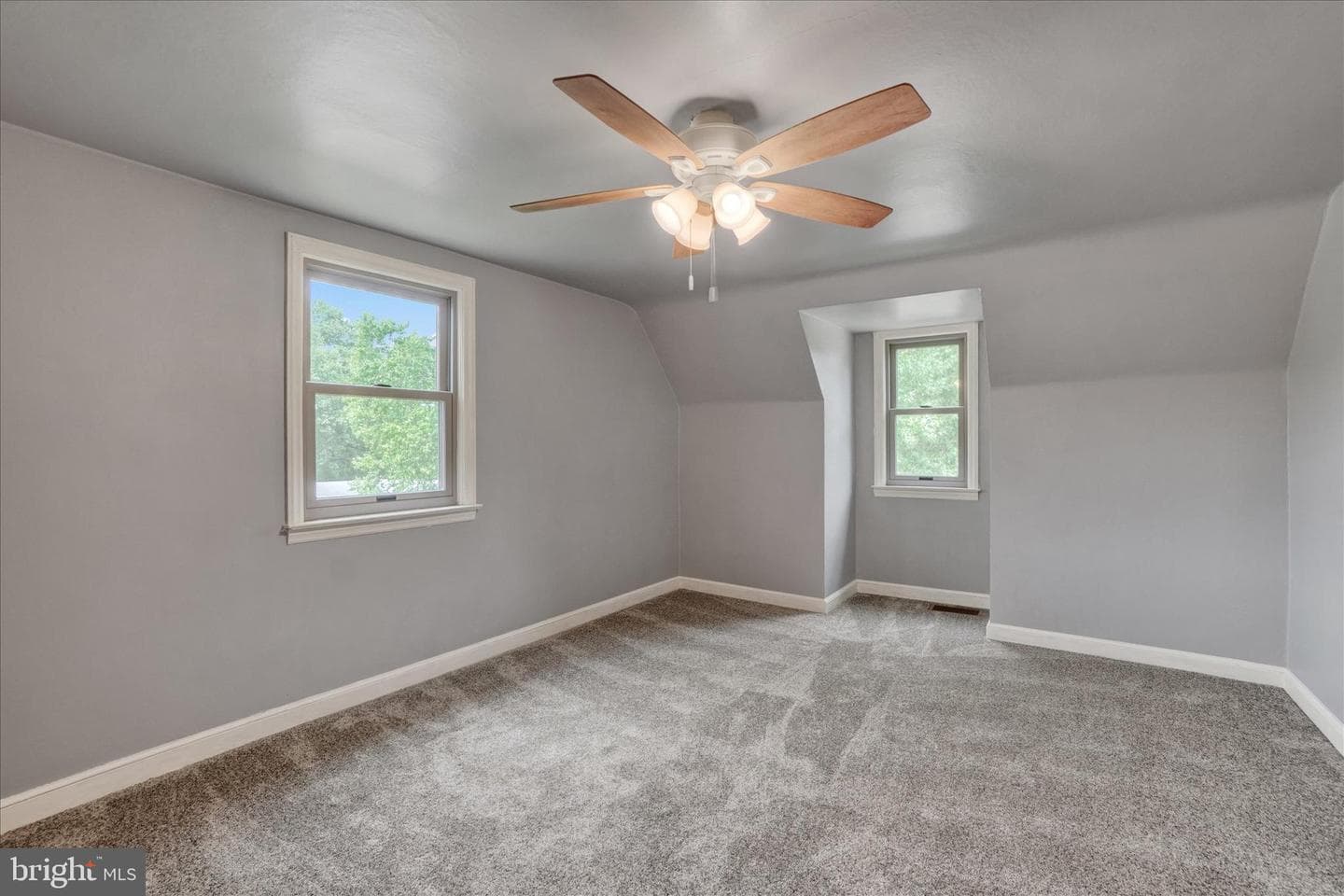 200 Evergreen Lane photo 13