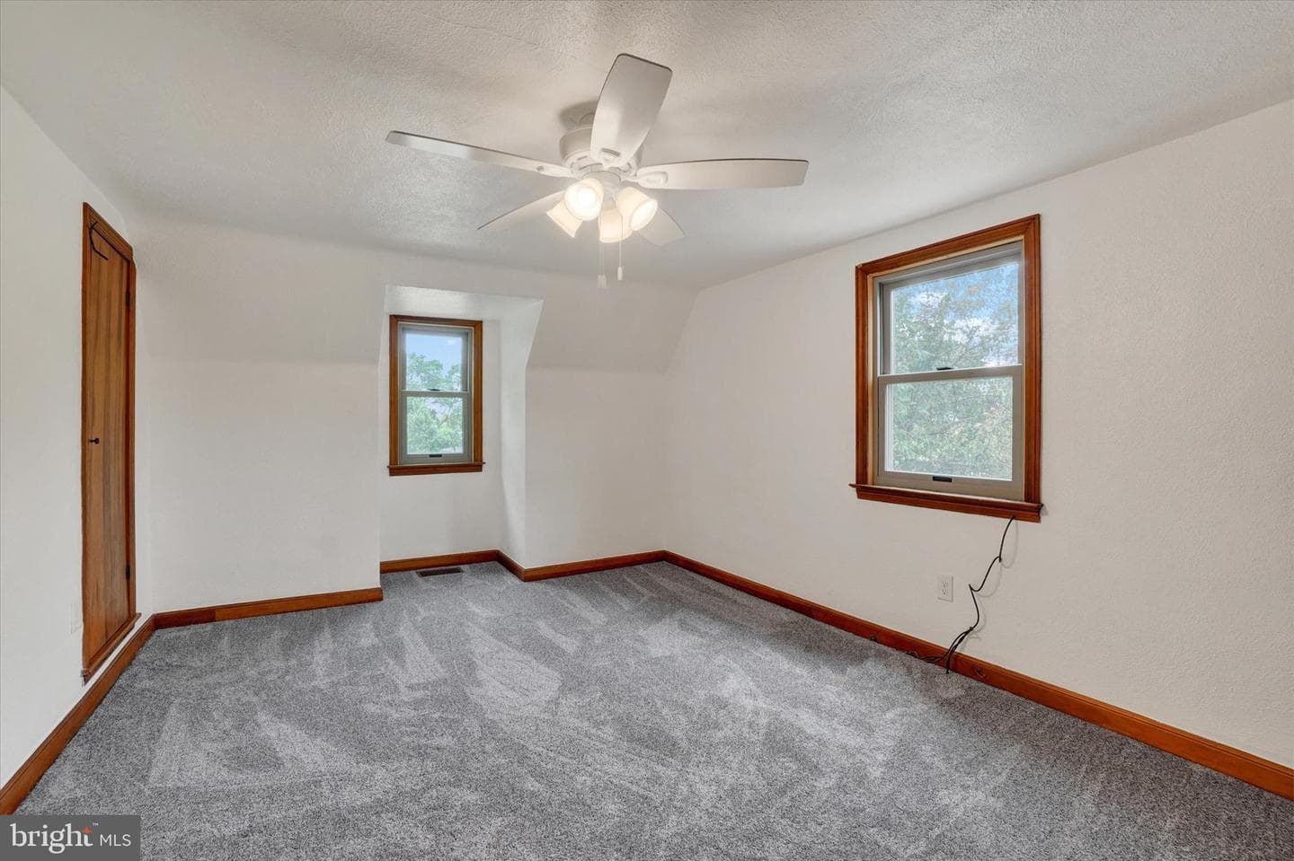 200 Evergreen Lane photo 15