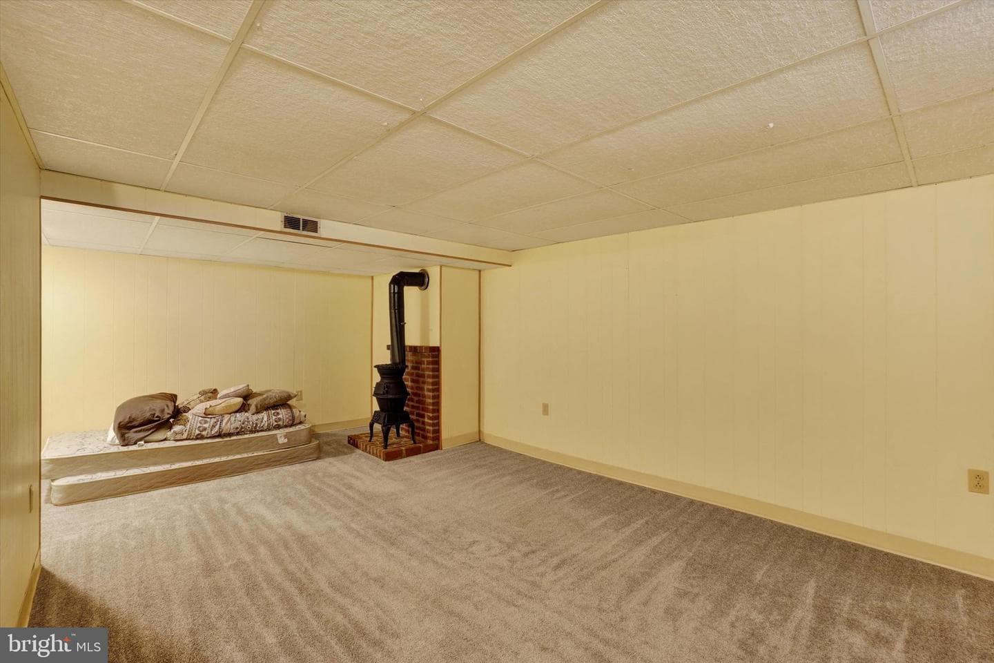 200 Evergreen Lane photo 18