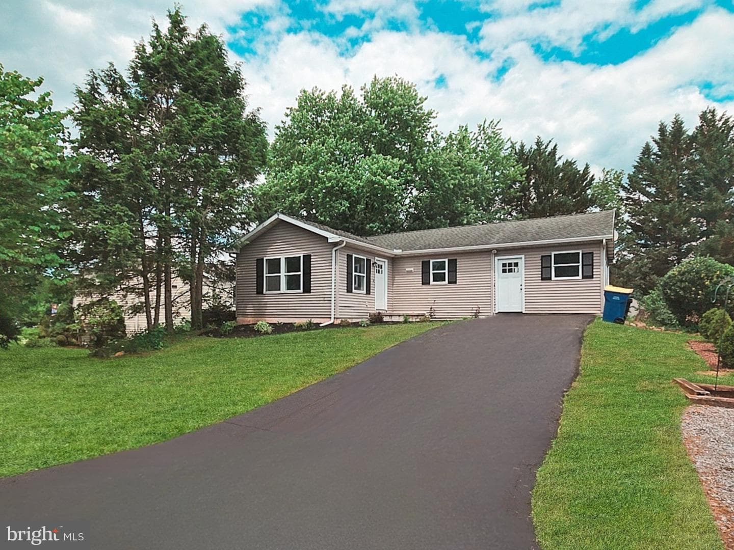 55 Shawnee Trail photo 4