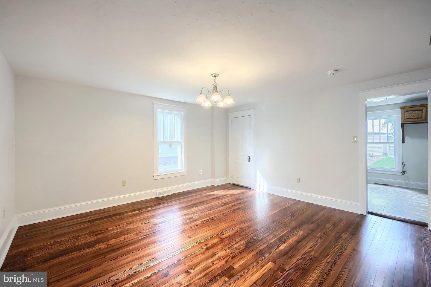 1019 W College Avenue photo 12