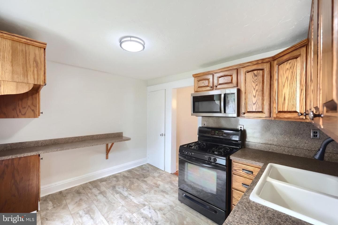 1019 W College Avenue photo 19
