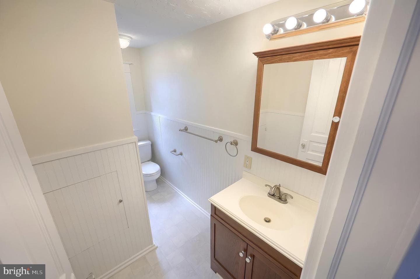 1019 W College Avenue photo 25