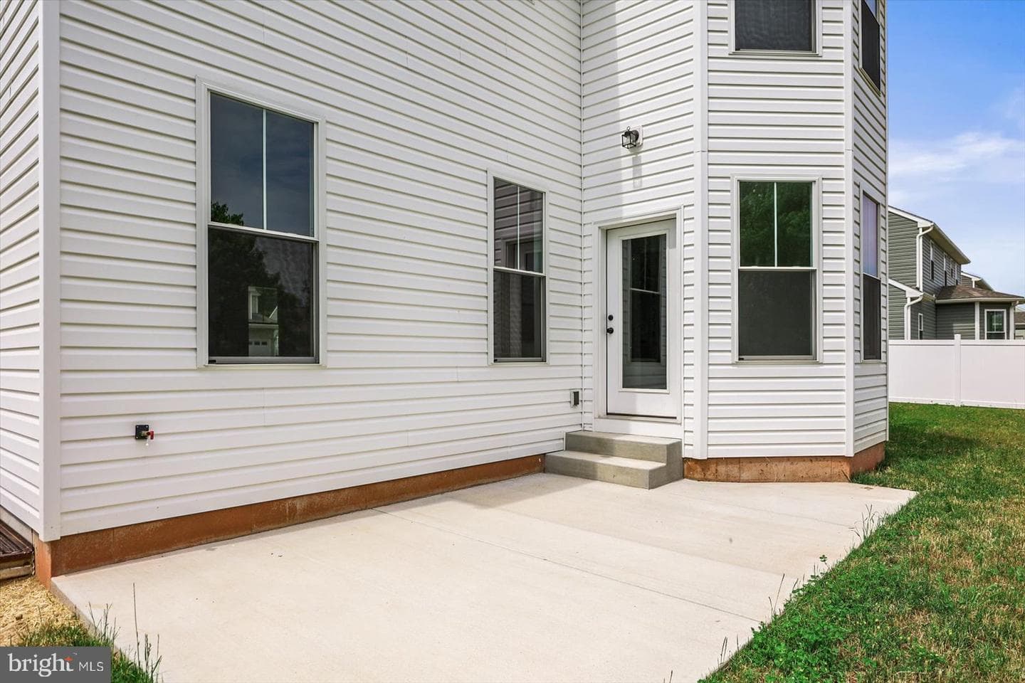 140 Eli Drive photo 31