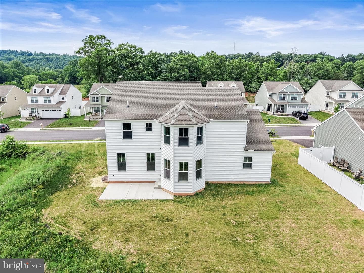140 Eli Drive photo 35