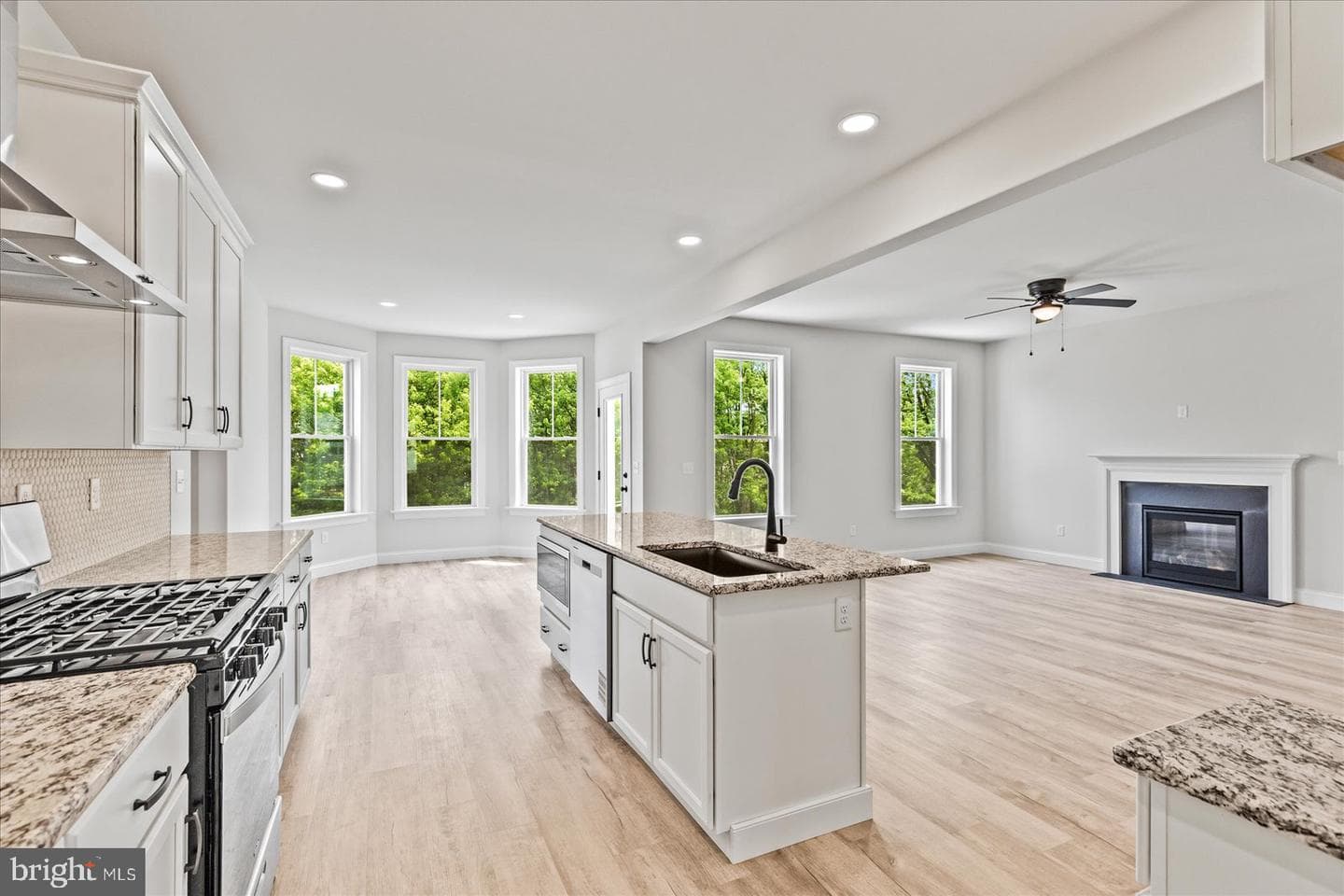 140 Eli Drive photo 5