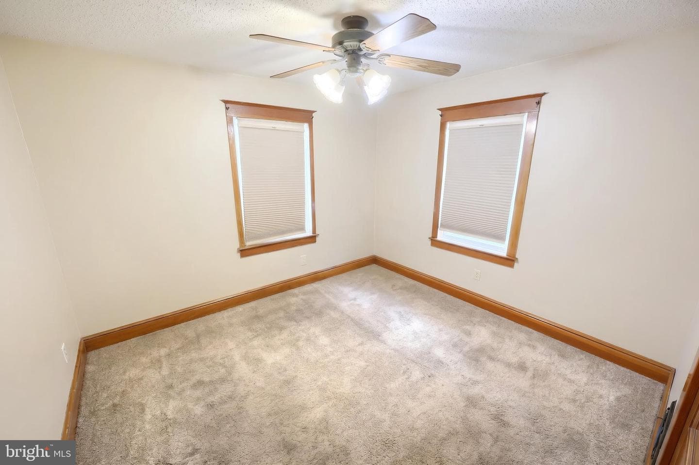2151 Maple Road photo 24