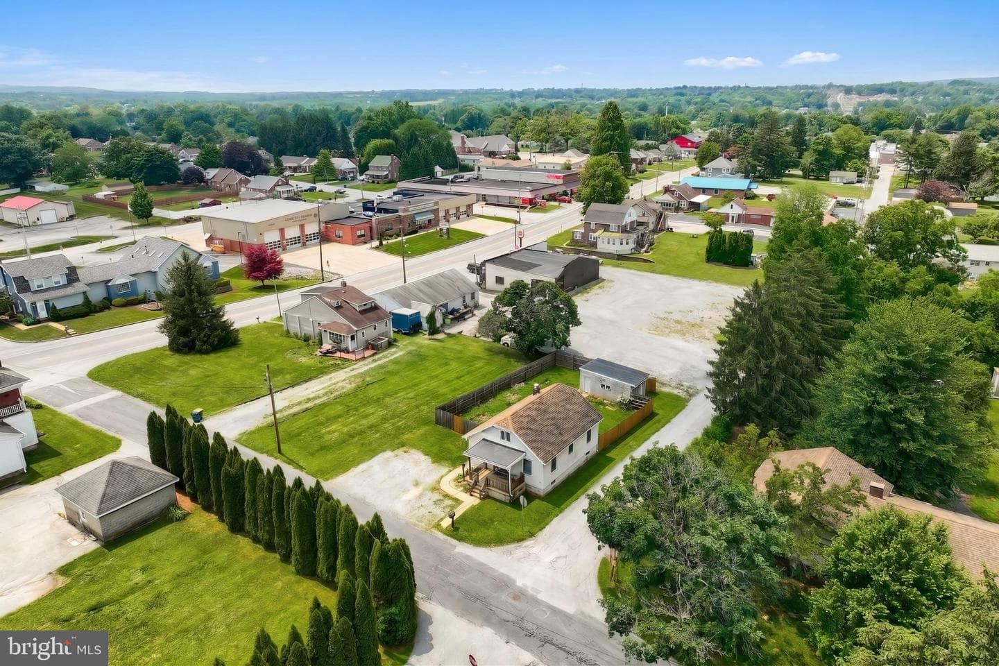 2151 Maple Road photo 4