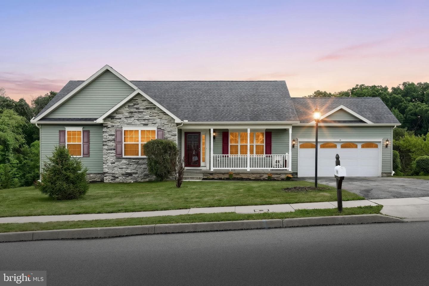 920 Friar Run, Hanover
