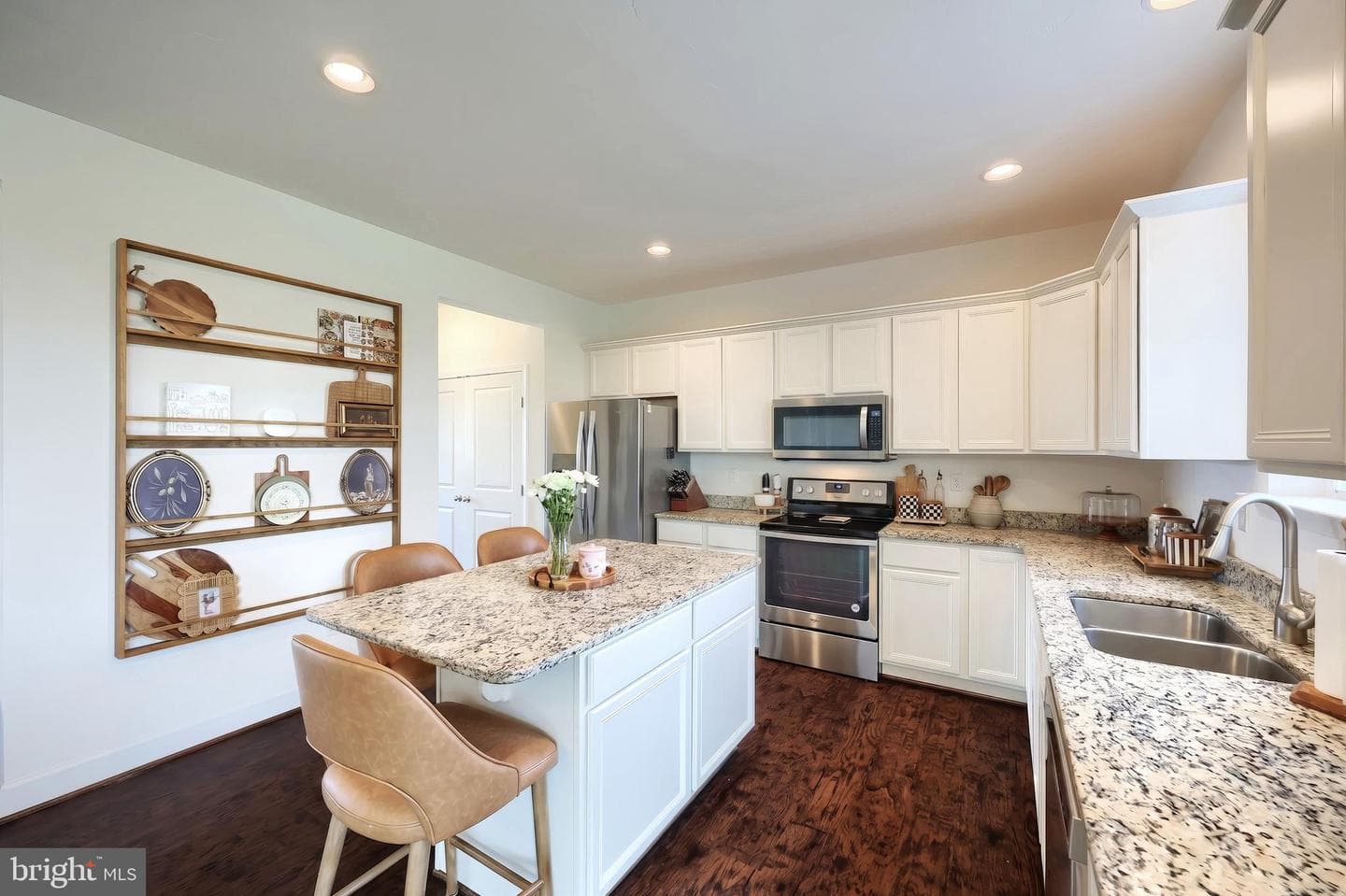 925 Ripple Drive photo 11